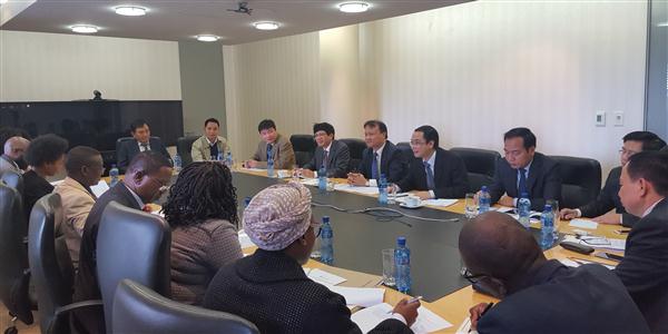 ກອງປະຊຸມຄັ້ງທີ3ຄະນະກຳມະການການຄ້າປະສົມຫວຽດນາມ-ອາຟະລິກາໃຕ້